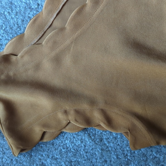 Top - Picture 3 of 3